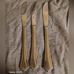 Stanley Roberts Triumph 3 dinner knives (122424B)